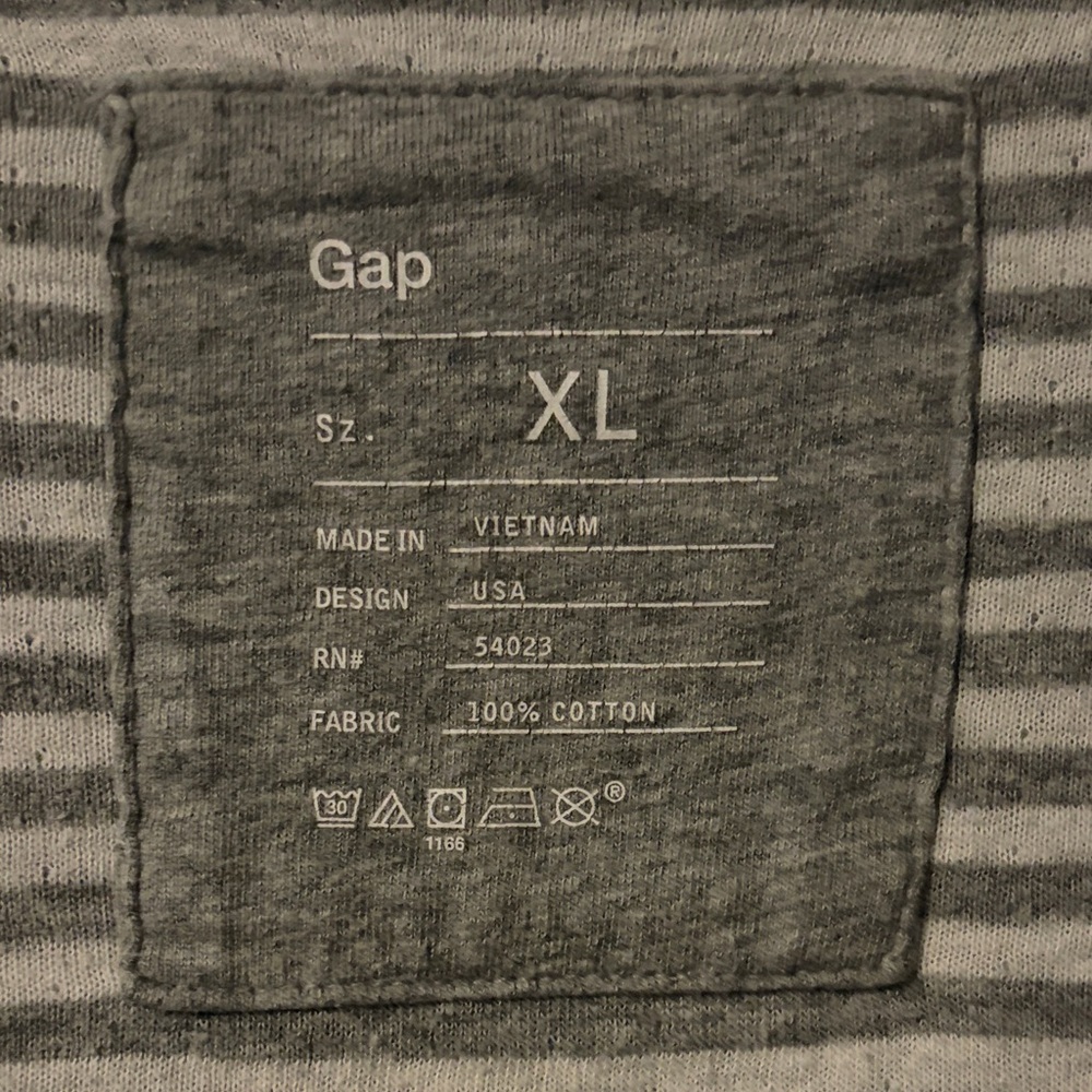 GAP Men's Grey Cardigan Sweater - Picture 4 of 6